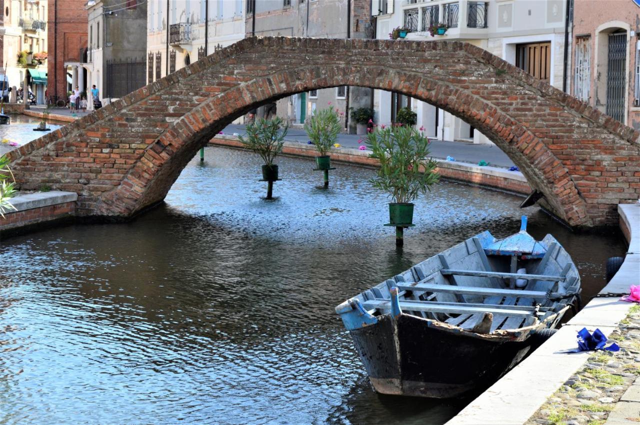 Bed and Breakfast Porta Del Carmine à Comacchio Extérieur photo